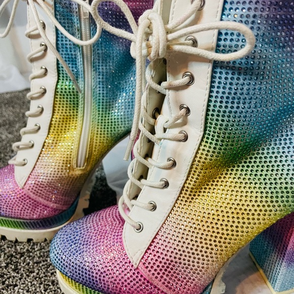 COPY - Size 9 Rainbow Heel Boots 🌈 - Picture 2 of 11